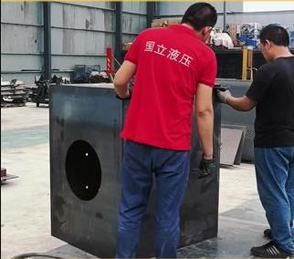 國立液壓,為機(jī)械企業(yè)提供動(dòng)力。